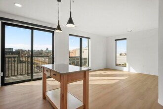 Irwin in Madison, WI - Foto de edificio - Building Photo