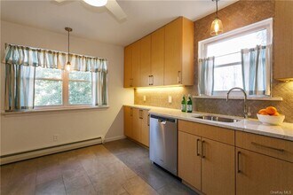 1123 Jensen Ave in Mamaroneck, NY - Building Photo - Building Photo