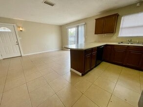 611 Carnathan Ct in Fort Walton Beach, FL - Building Photo - Building Photo