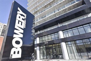 255 Bay St in Ottawa, ON - Building Photo