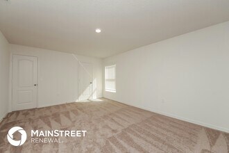 1350 Brenway Dr in Mascotte, FL - Foto de edificio - Building Photo