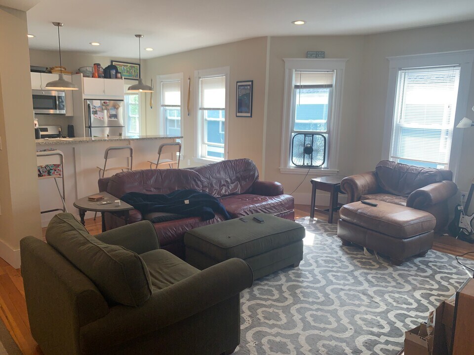 102 Morrison Ave, Unit #2 in Somerville, MA - Building Photo