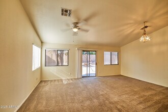 30496 Maple Chase Dr in San Tan Valley, AZ - Building Photo - Building Photo