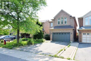 6 Marine Dr in Brampton, ON - Building Photo