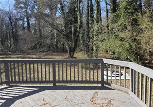 2435 Bouldercliff Way SE in Atlanta, GA - Building Photo - Building Photo