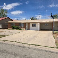 701 W Soto St in Willcox, AZ - Building Photo
