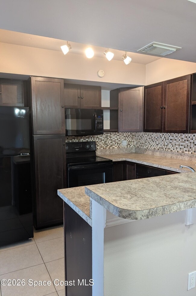 653 Ridge Club Dr in Melbourne, FL - Building Photo - Building Photo