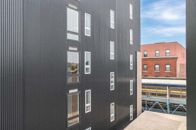 1154 N Lee St, Unit 2 in Philadelphia, PA - Building Photo - Building Photo