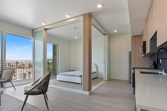 The Normandie in Los Angeles, CA - Building Photo - Building Photo