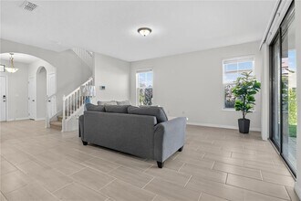 11145 Sound Shr Dr in Winter Garden, FL - Building Photo - Building Photo