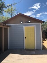 207 N 6th St in Buckeye, AZ - Foto de edificio - Building Photo