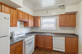 The Wilshire Apartments in Baltimore, MD - Building Photo - Interior Photo