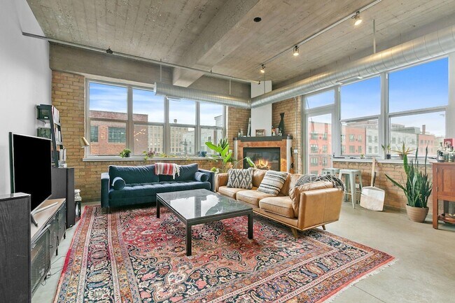 property at 901 N 3rd St