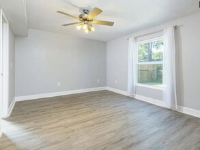 4717 W Leila Ave in Tampa, FL - Building Photo - Building Photo