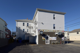 380 E Main St in Fall River, MA - Building Photo - Building Photo