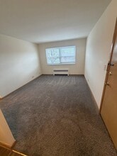 4925 W Oklahoma Ave, Unit 6 in Milwaukee, WI - Building Photo - Building Photo