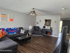 421 Ibis Ct in Tuckerton, NJ - Building Photo - Building Photo