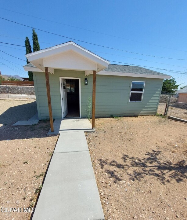 3401 Polk Ave in El Paso, TX - Building Photo