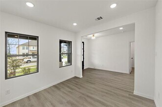 744 Waterhouse Lk Dr in Anna, TX - Building Photo - Building Photo