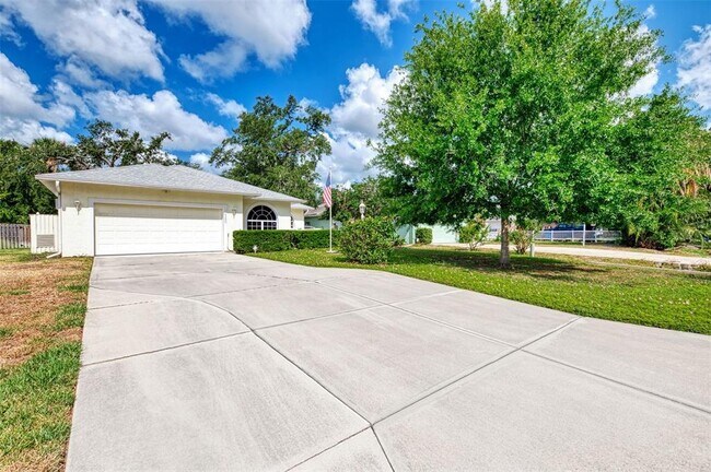 4350 Iola Dr in Sarasota, FL - Building Photo - Building Photo
