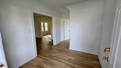 1113-1115-1115 Oakwood Ave in Columbus, OH - Building Photo - Building Photo