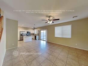 17412 W Mandalay Ln in Surprise, AZ - Foto de edificio - Building Photo