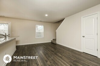 213 Renwick Dr in La Vergne, TN - Building Photo - Building Photo