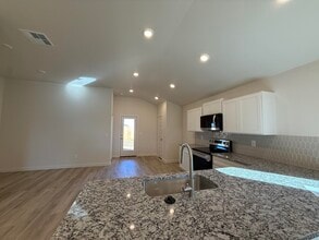 3104 138th Pl in Lubbock, TX - Building Photo - Building Photo