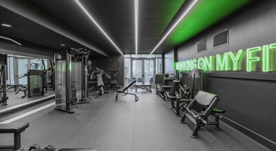 550 W Kinzie St in Chicago, IL - Building Photo - Building Photo