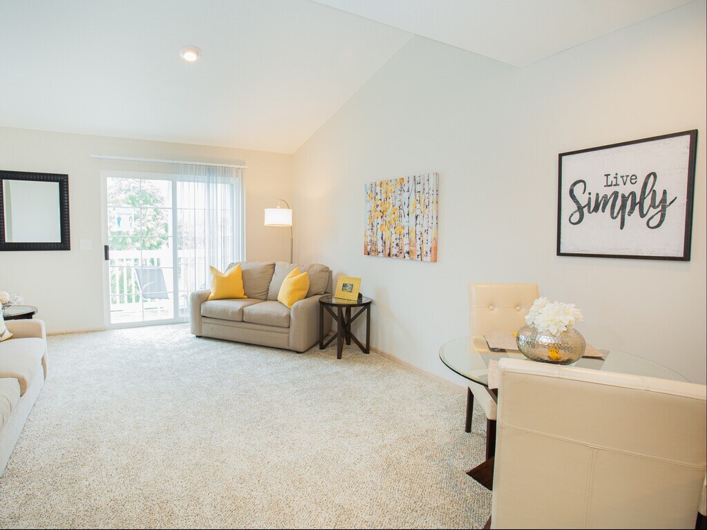 Glenchester Lakes Apartments in Galloway, OH