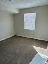 1760 Beechwood Ave NE, Unit Beechwood in North Canton, OH - Foto de edificio - Building Photo