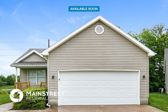 property at 1016 NE Queens Ct