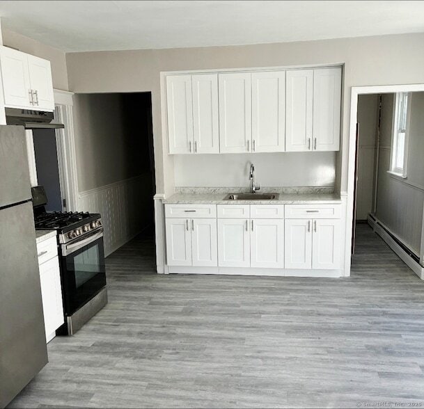 465 Burritt St in New Britain, CT - Foto de edificio - Building Photo