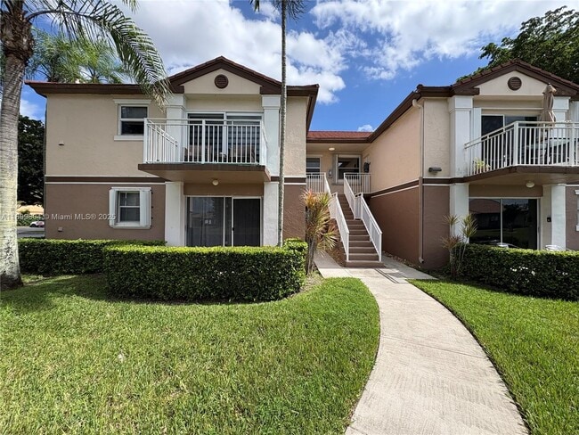 1226 SW 113th Terrace in Pembroke Pines, FL - Building Photo - Building Photo