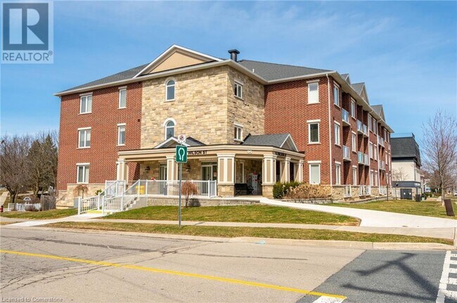 95 Wilson St W in Hamilton, ON - Building Photo - Building Photo