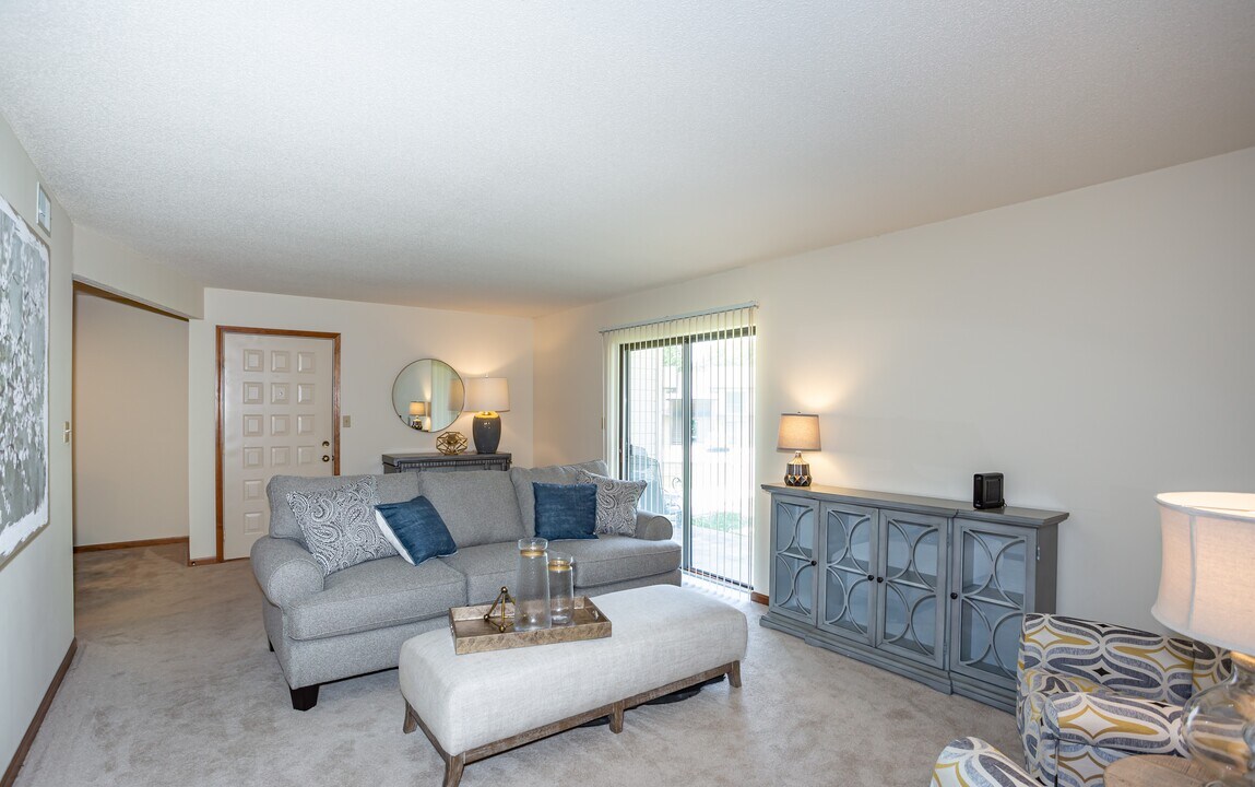 Broadway Village Apartments Photo