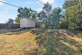 209 Helena St in Bryan, TX - Building Photo - Building Photo