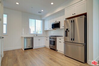 4509 Saturn St in Los Angeles, CA - Building Photo - Building Photo