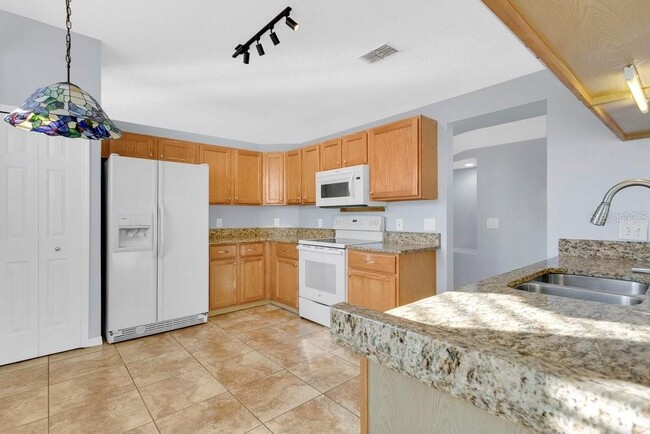 8102 Country Run Pkwy in Orlando, FL - Building Photo - Building Photo