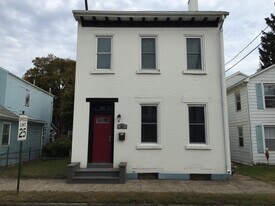 319 E Market St, Unit A