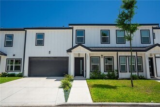 24 Stablewood in Mission, TX - Building Photo - Building Photo