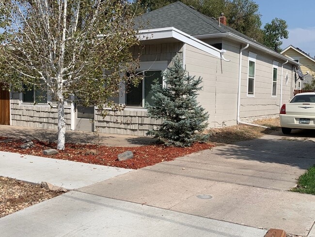 property at 1400 7th Ave