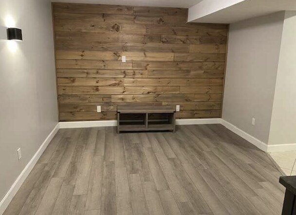 468 Pioneer Dr in Kitchener, ON - Building Photo - Building Photo