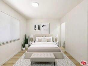 11812 Main St in Los Angeles, CA - Building Photo - Building Photo