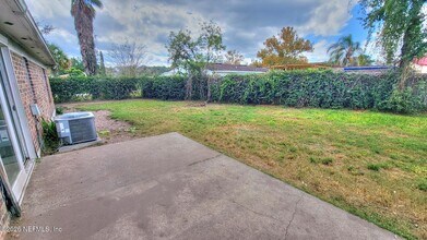 2472 Fernside Rd in Jacksonville, FL - Building Photo - Building Photo