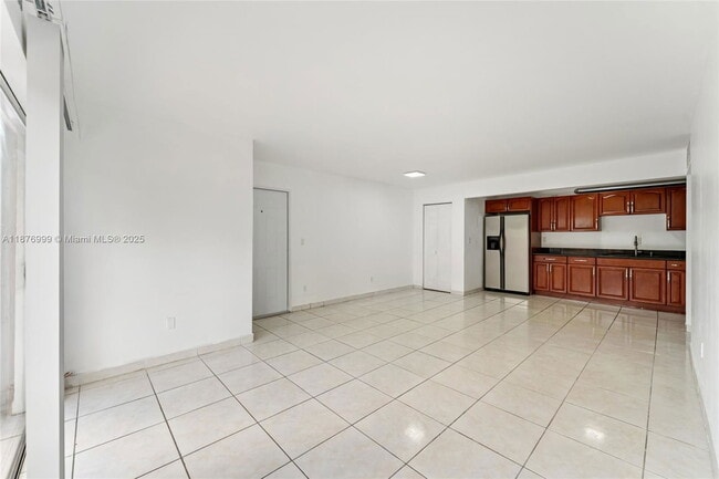 4300 NW 79th Ave in Doral, FL - Building Photo - Building Photo