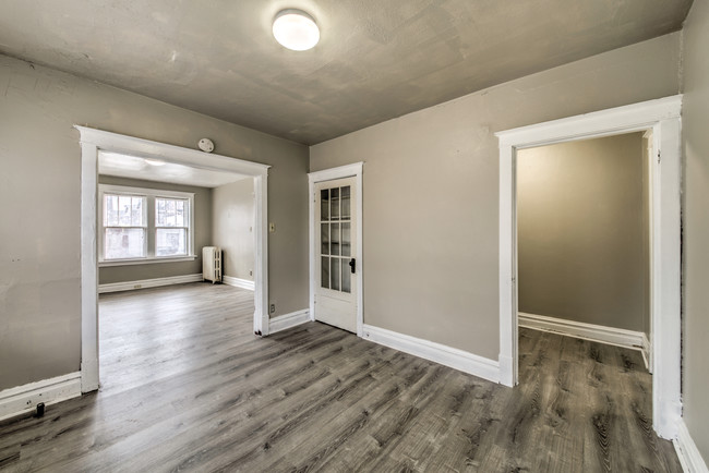 property at 3465 Gasconade St