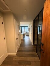 1300 4th St SE, Unit 209 in Washington, DC - Foto de edificio - Building Photo