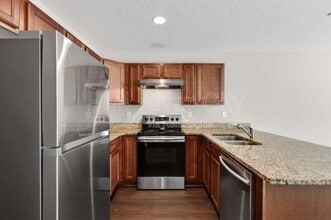 7608 Rain Forest Dr N in Jacksonville, FL - Building Photo - Building Photo