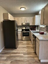 96-106 Forest Dr in Parkersburg, WV - Building Photo - Building Photo